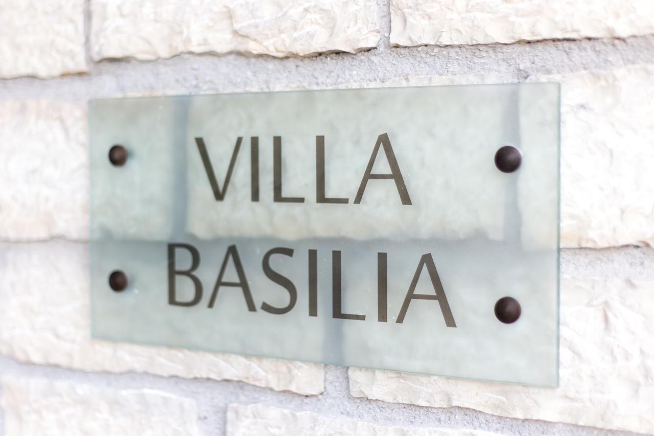 Abi Luxury Villas Монодендри Екстериор снимка